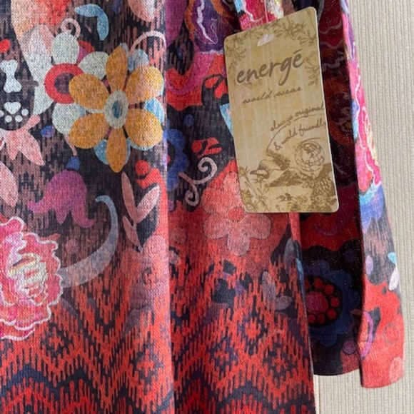 Women's Top - Picture 5 of 5